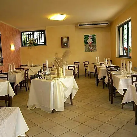 Elisa 3*